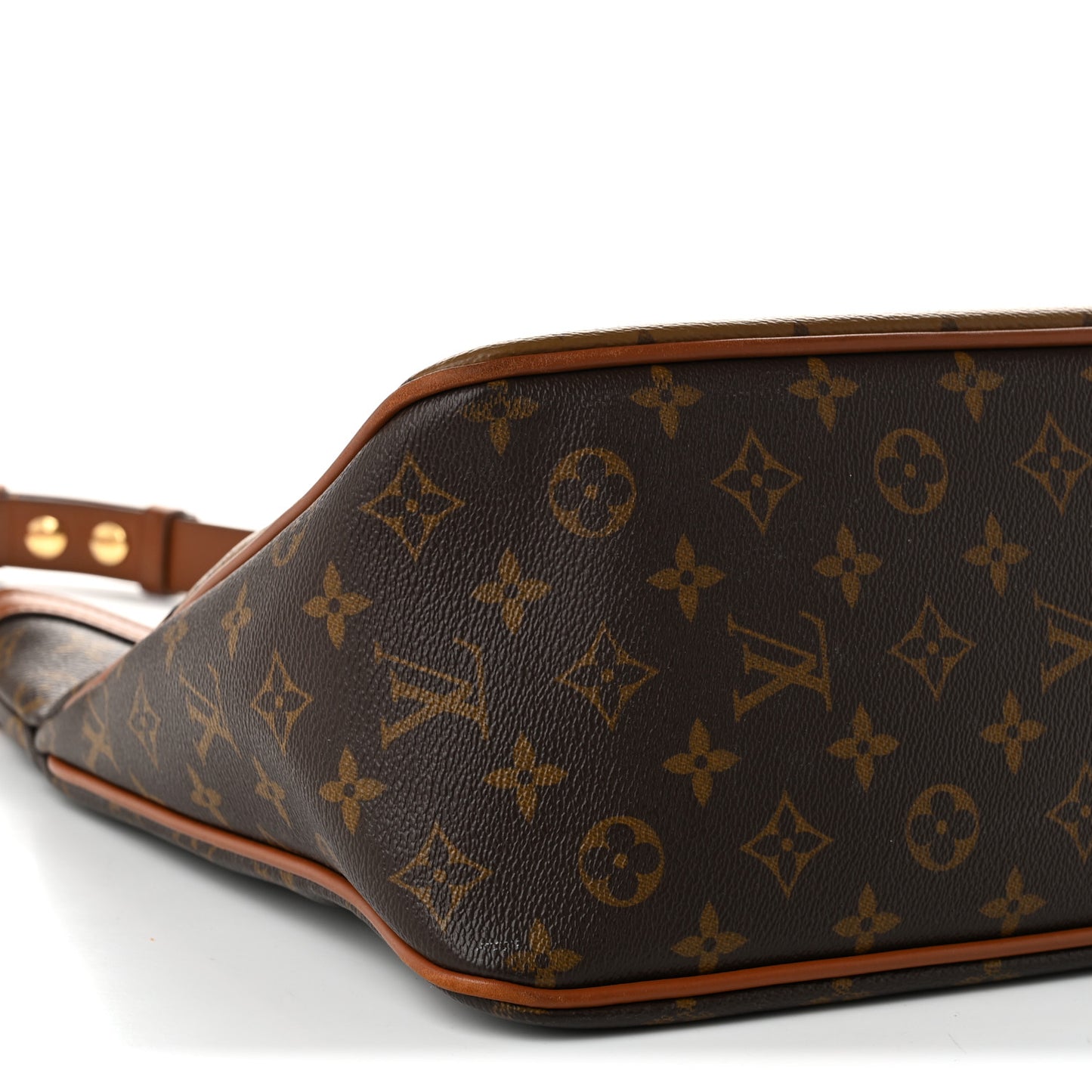 Reverse Monogram Dauphine Hobo MM