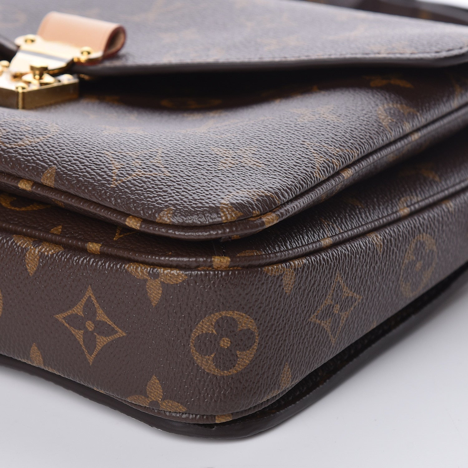Louis Vuitton Monogram Pochette Metis 9 of 11