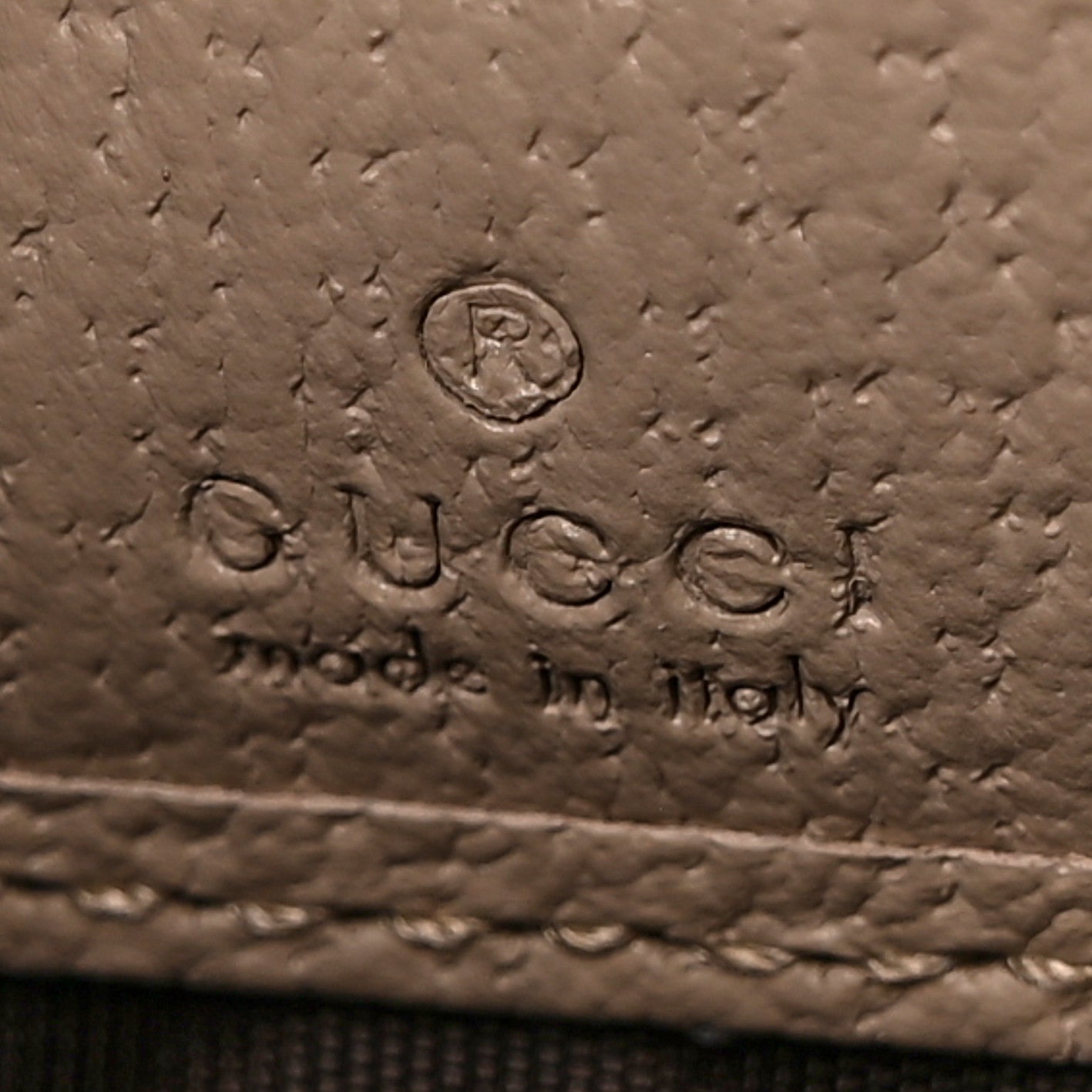 GG Supreme Monogram Textured Dollar Calfskin Web Ophidia Zip Around Wallet Beige Mystic White Oatmeal