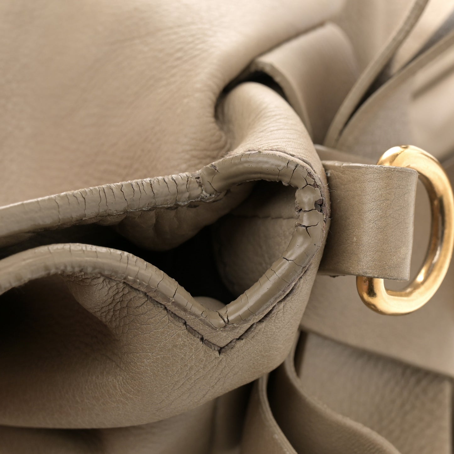 Vitello Medium Bow Bag Grey