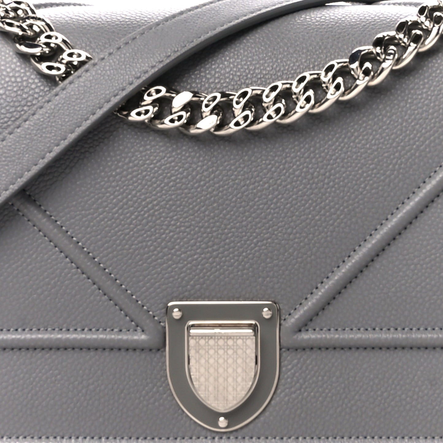 Grained Calfskin Medium Diorama Flap Bag Gris
