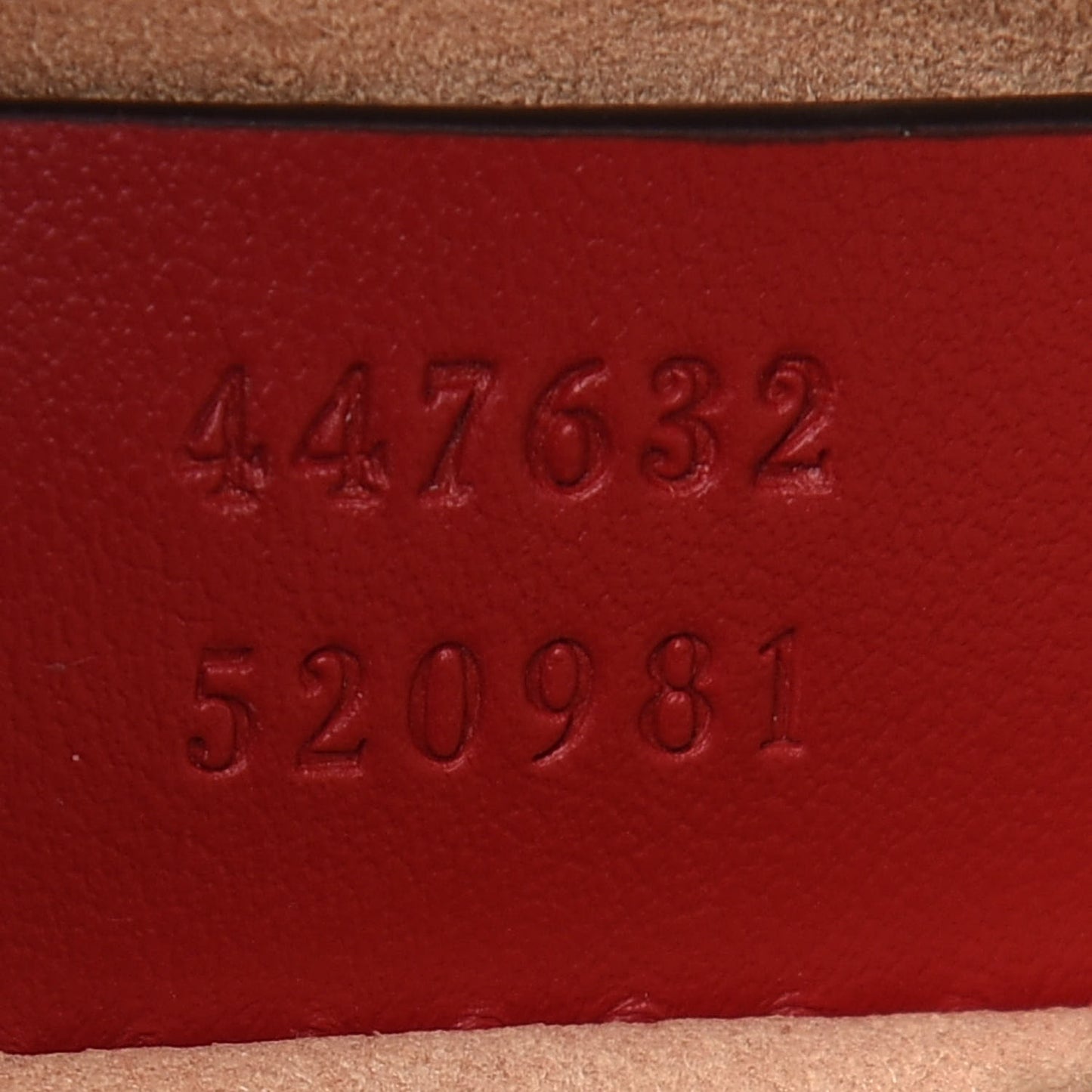 Calfskin Matelasse Small GG Marmont Chain Shoulder Bag Hibiscus Red