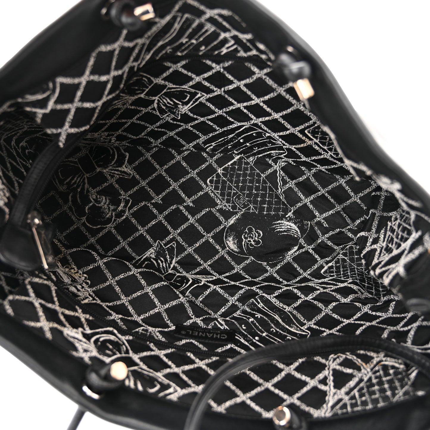 Calfskin Large Essential 31 Rue Cambon Tote Black