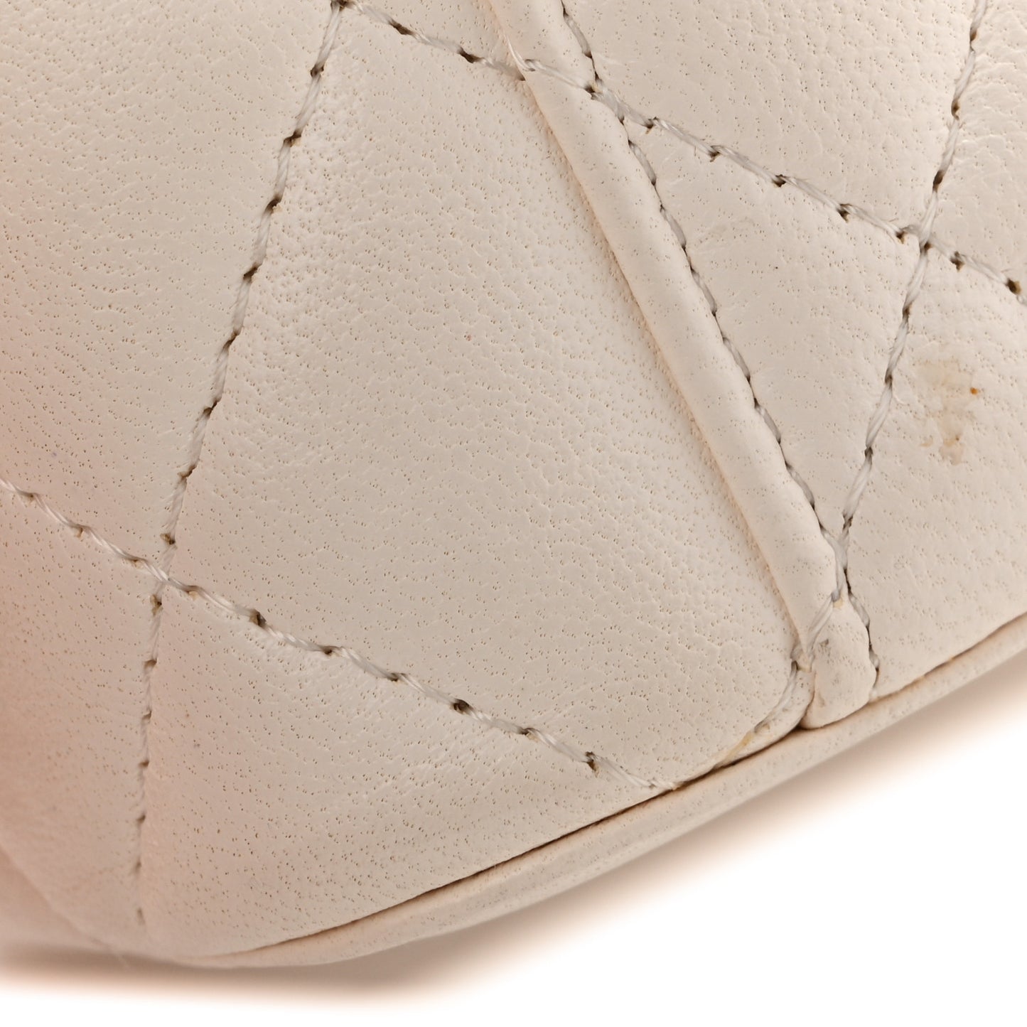 Lambskin Quilted Mini Vanity Case With Chain White