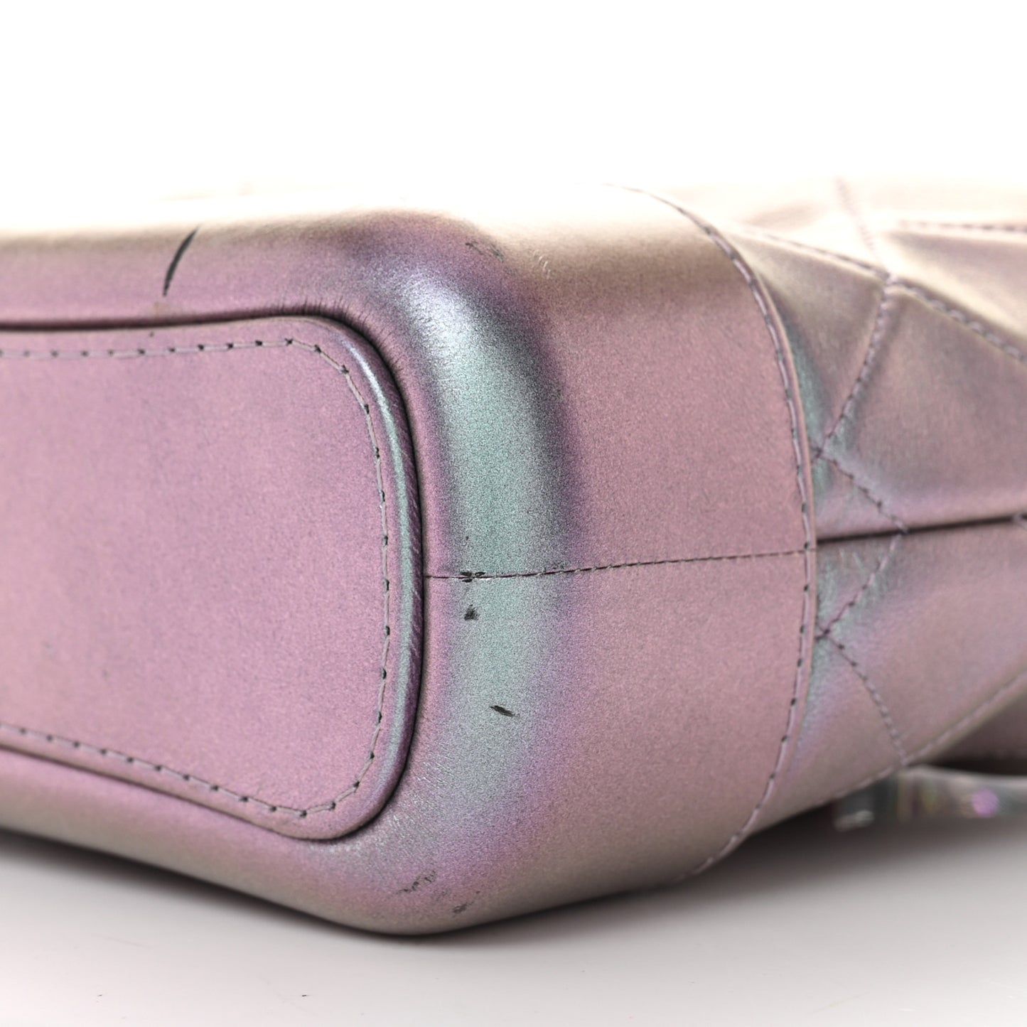 Iridescent Lambskin Calfskin Quilted Small Gabrielle Hobo Light Purple