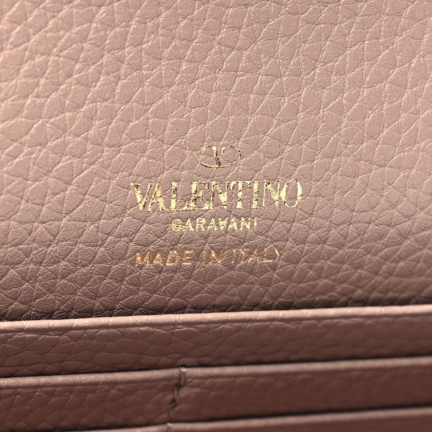 Valentino Garavani Pebbled Calfskin Rockstud Envelope Wallet on Chain Poudre 6 of 12