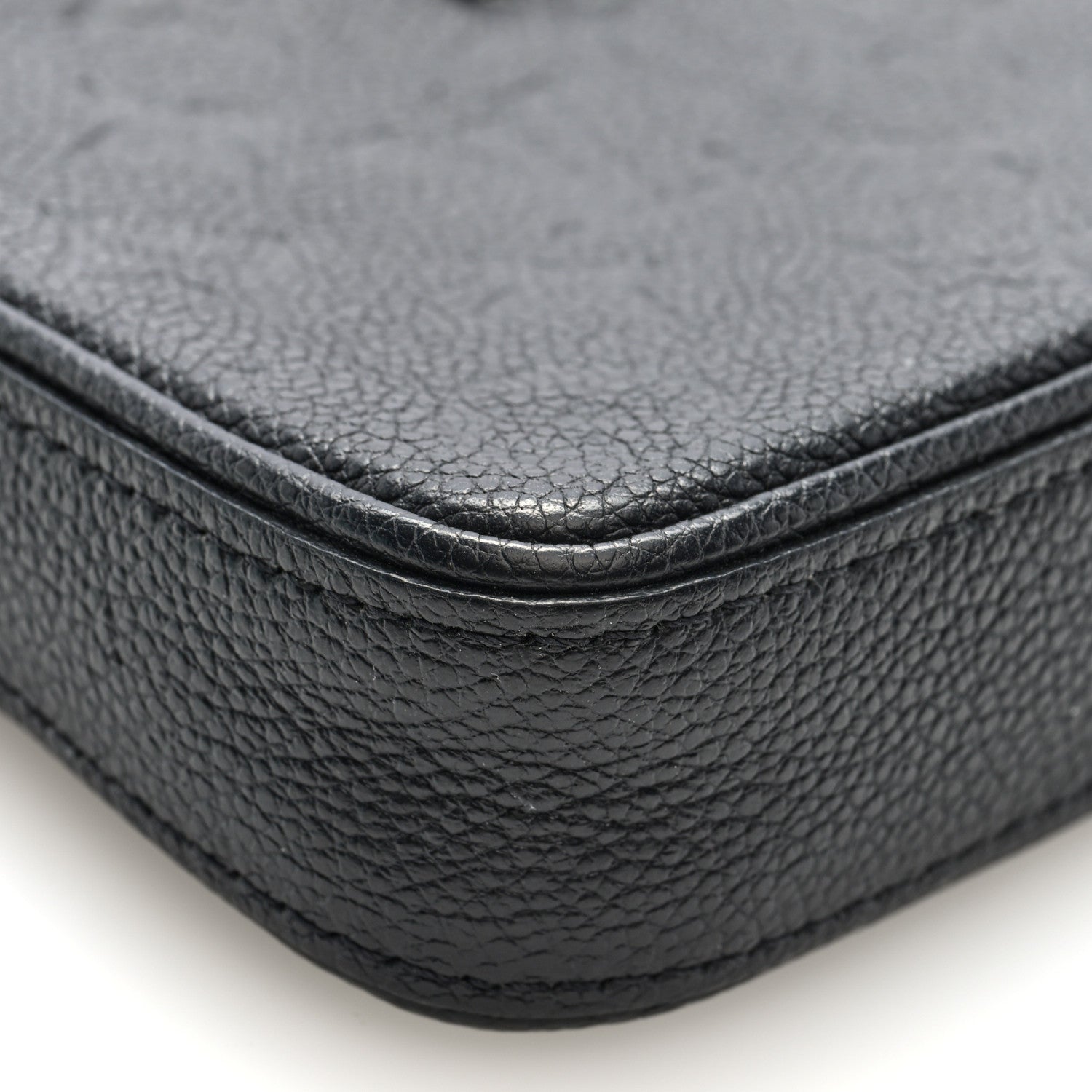 Louis Vuitton Empreinte Easy Pouch On Strap Black 8 of 9