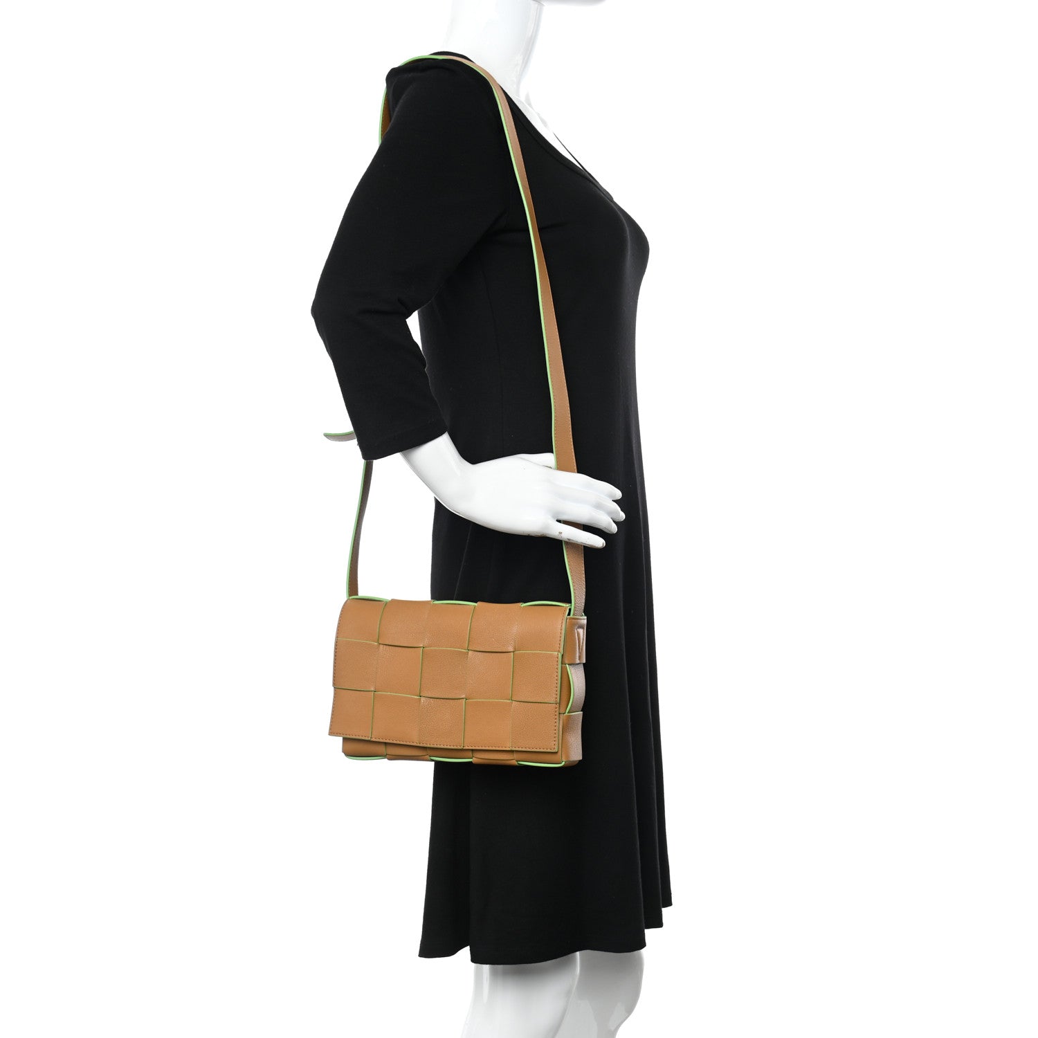 Bottega Veneta Grained Calfskin Maxi Intrecciato Cassette Crossbody Bag Caramel Pistachio 2 of 8