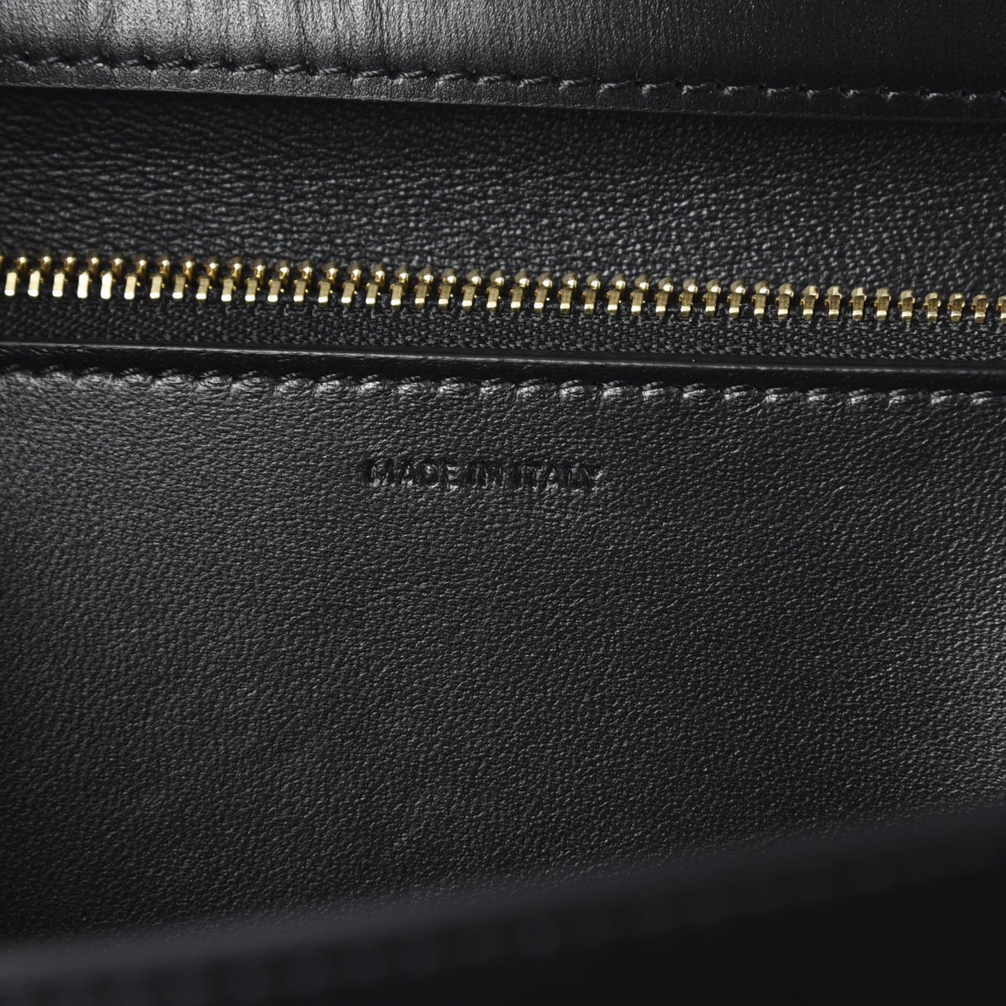 Box Calfskin Medium Classic Box Flap Bag Black