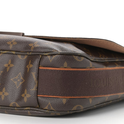 Louis Vuitton Monogram Beaubourg MM Messenger Bag 10 of 11