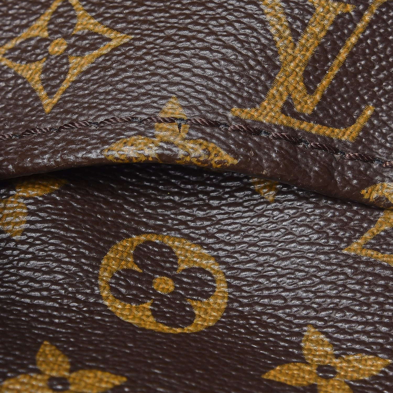 Louis Vuitton Monogram Artsy MM 13 of 21