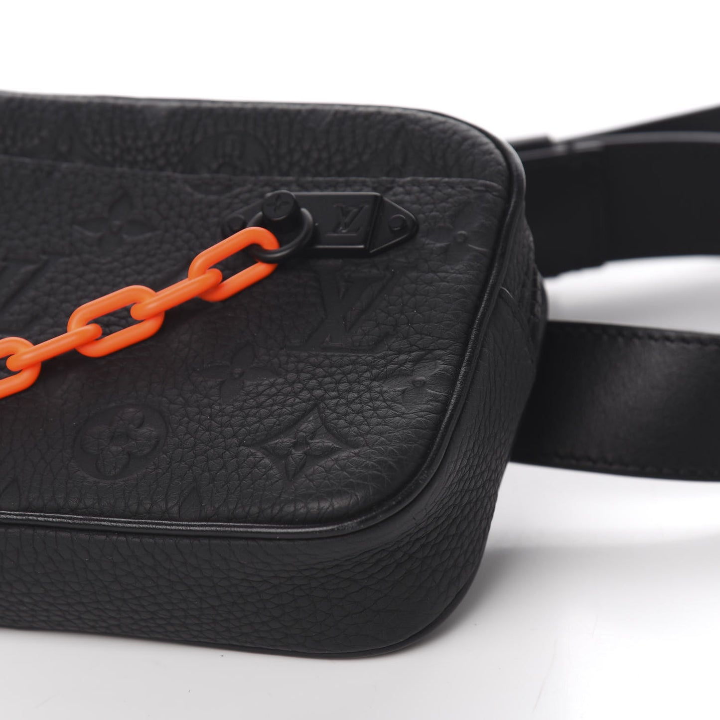 Taurillon Monogram Uniformes Solar Ray Soft Pochette Volga Belt Bag Black