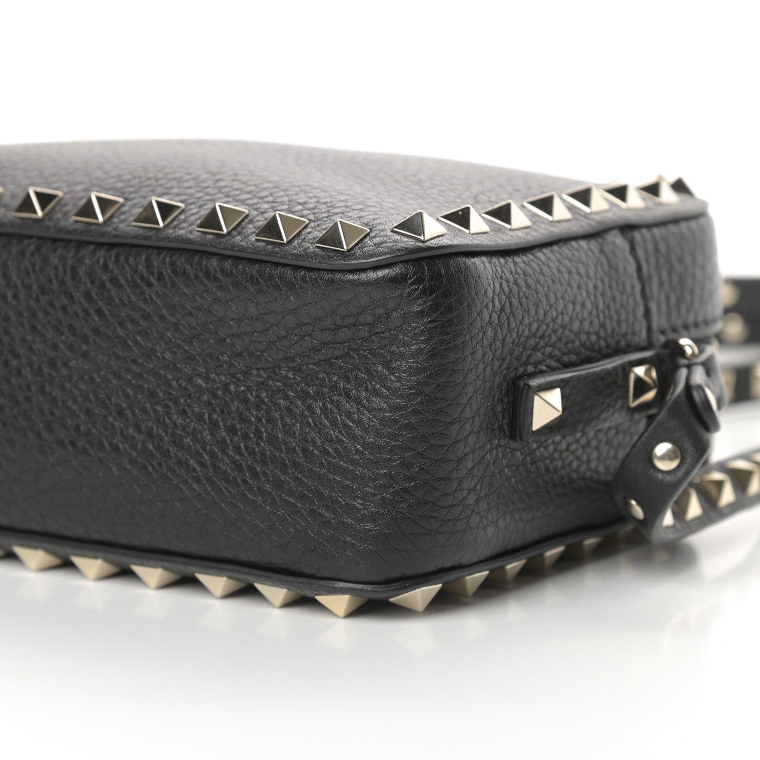 Valentino Garavani Pebbled Calfskin Rockstud Camera Crossbody Bag Black 9 of 9