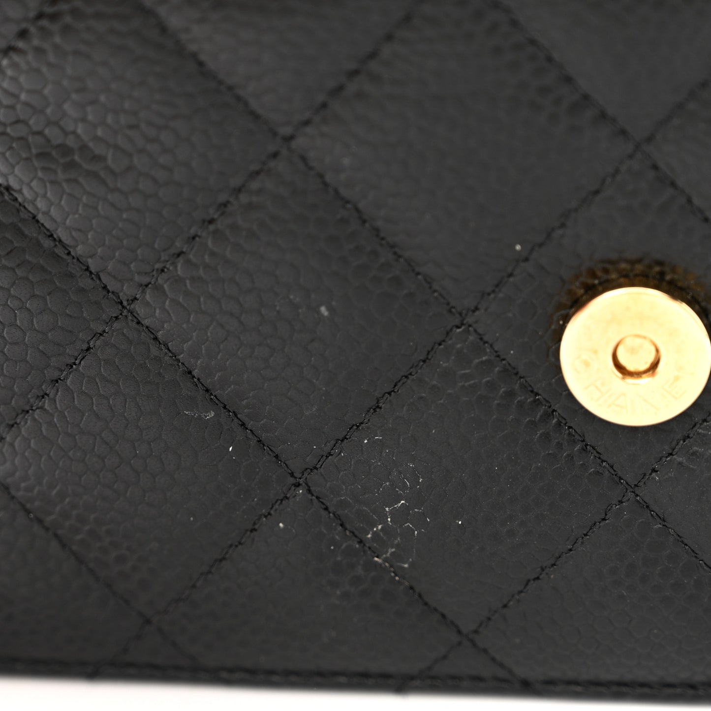 Caviar Quilted Wallet on Chain WOC Black