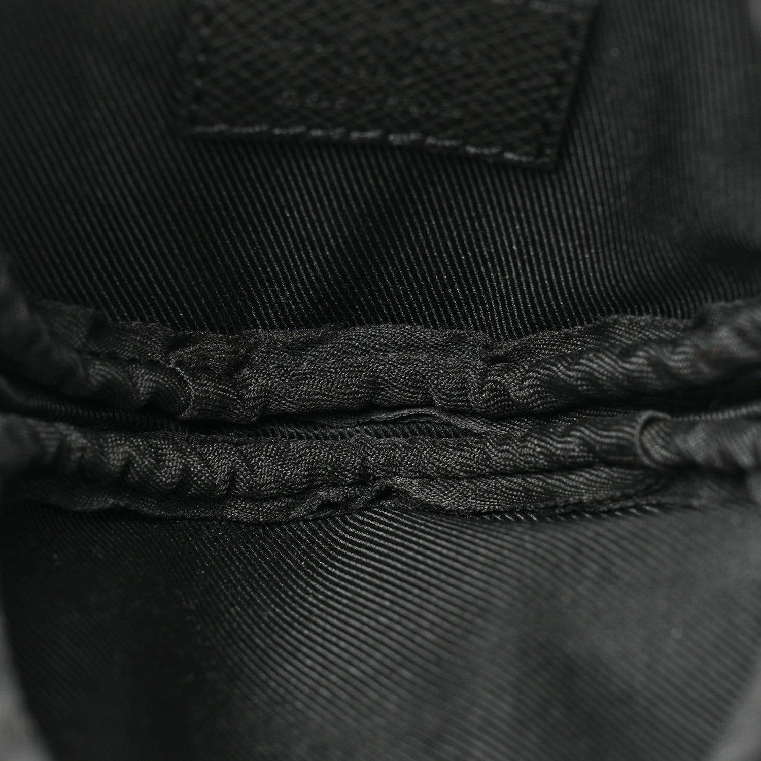 Louis Vuitton Taigarama Duo Slingbag Black 7 of 10