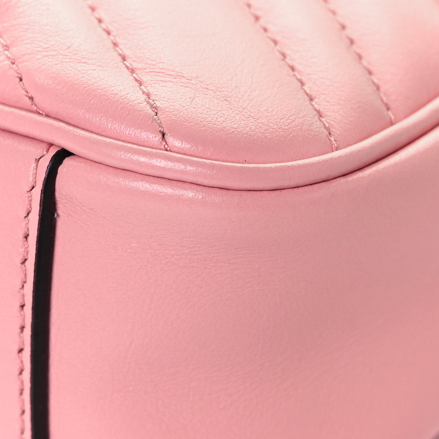 Calfskin Matelasse Mini GG Marmont Shoulder Bag Wild Rose
