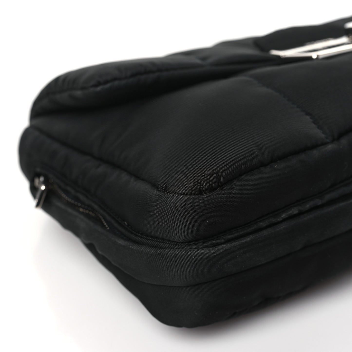 Tessuto Nylon Bomber Sound Chain Flap Shoulder Bag Black
