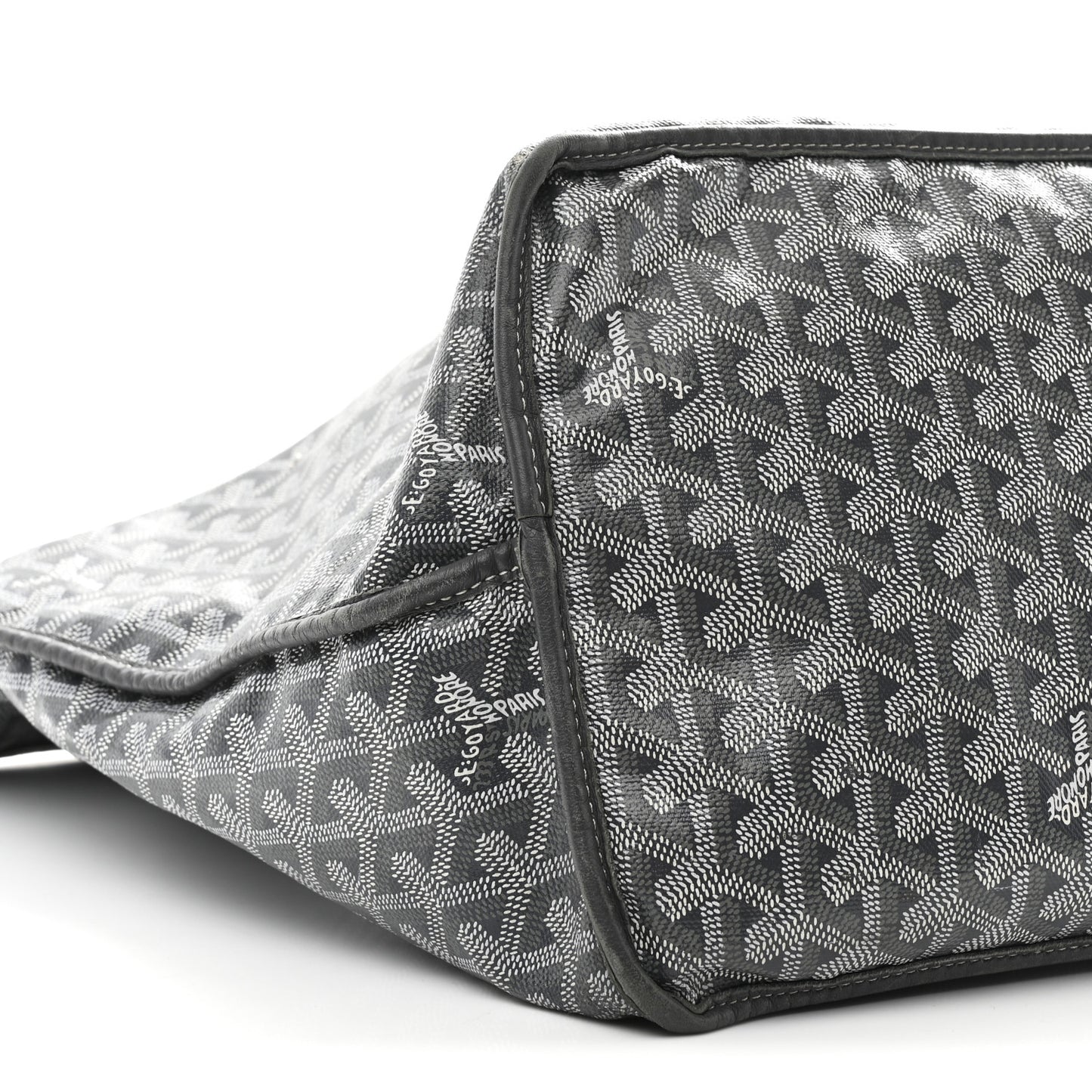 Goyardine Reversible Anjou GM Grey