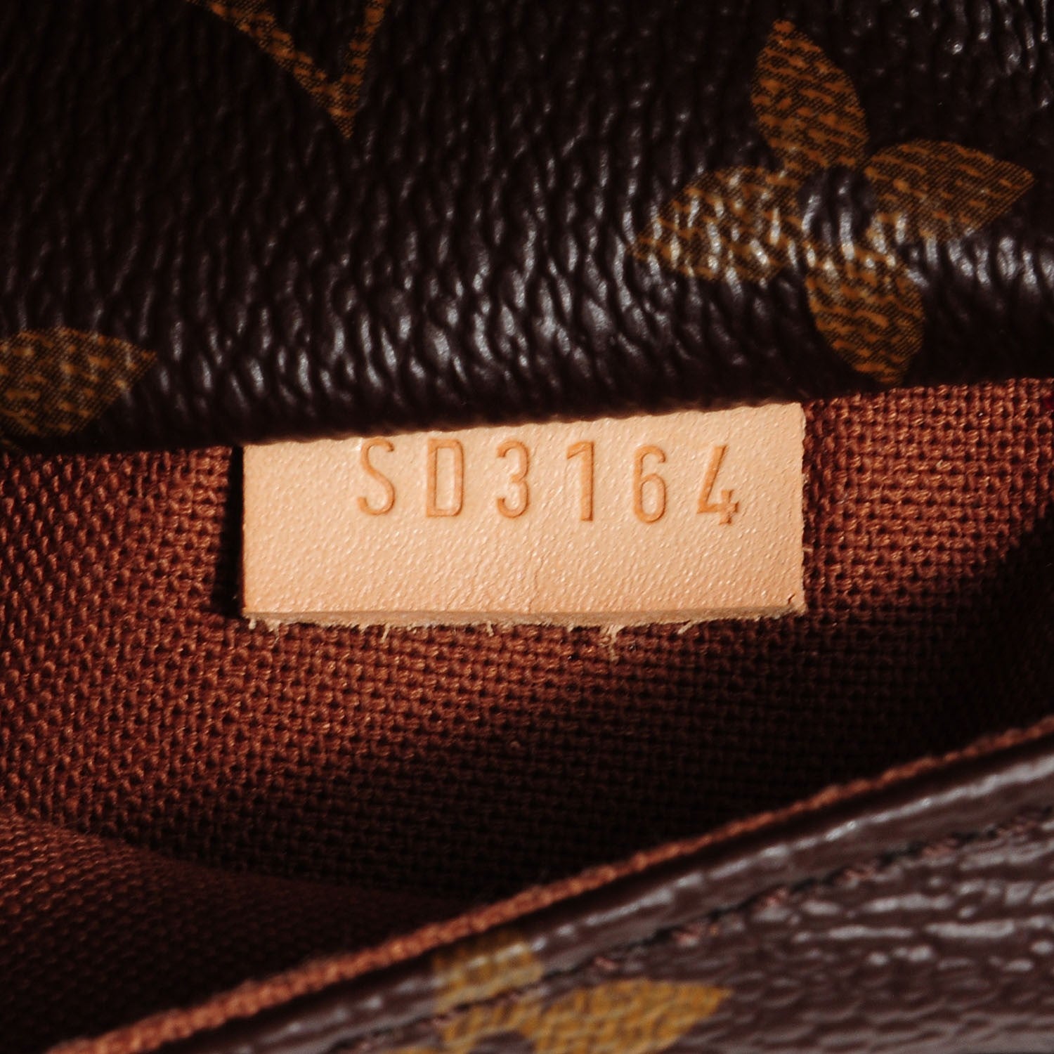 Louis Vuitton Monogram Totally MM 7 of 8