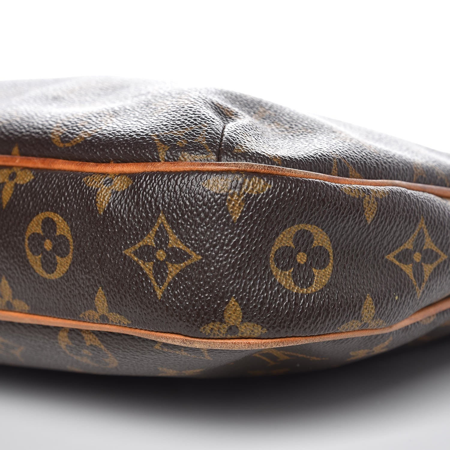 Louis Vuitton Monogram Odeon MM 9 of 13