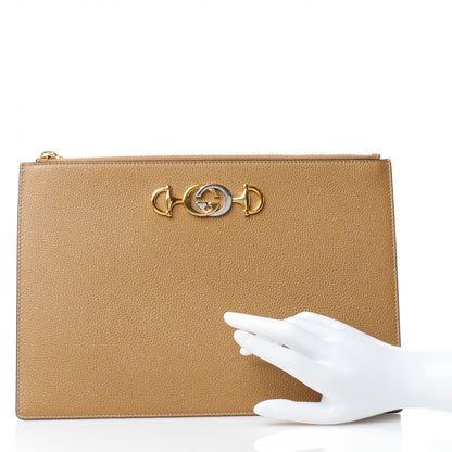 Gucci Grainy Calfskin Zumi Zip Pouch Friky Taupe 2 of 10