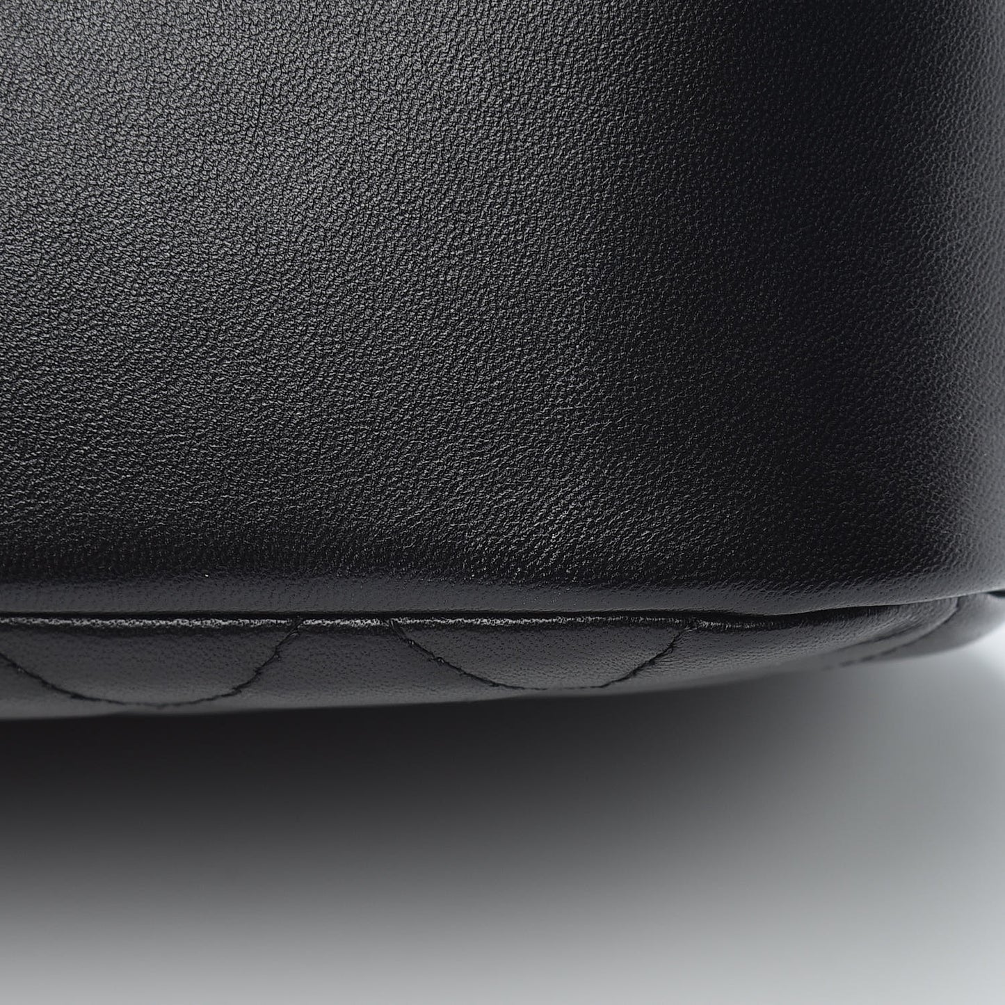 Lambskin Quilted Medium Curvy Pouch Cosmetic Case Black