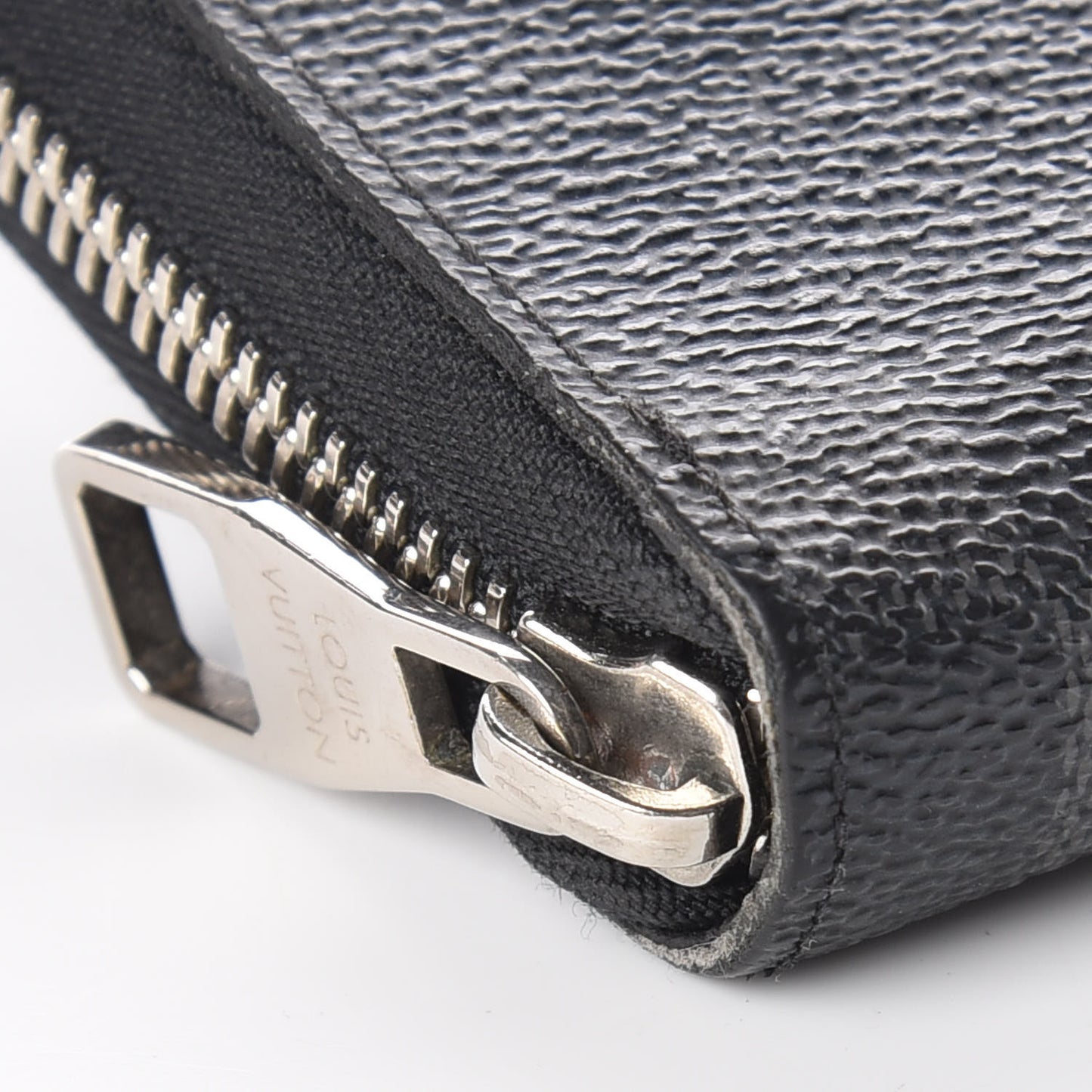 Damier Graphite Zippy Organizer Wallet