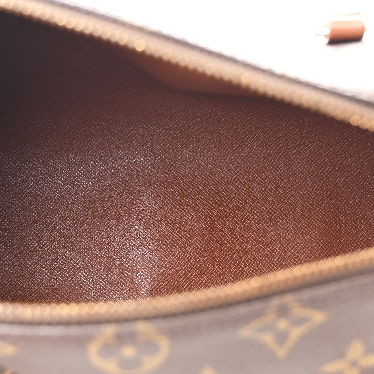 Louis Vuitton Monogram Papillon 26 5 of 10