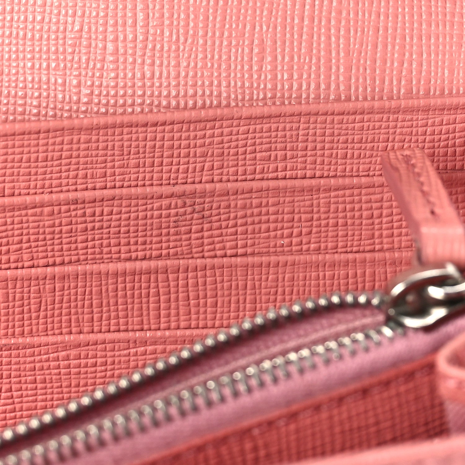 Fendi Vitello Elite Crystal Eye Monster Continental Wallet on Chain Grigio Polvere Ribes Multicolor 13 of 13