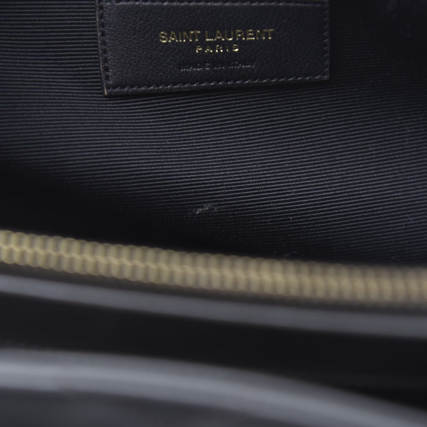 Saint Laurent Grain De Poudre Matelasse Chevron Monogram Shopping Bag Fog 12 of 17