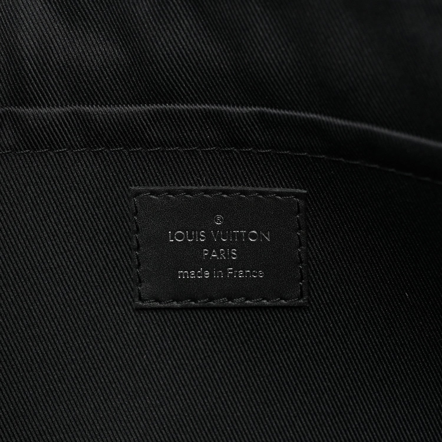 Louis Vuitton Monogram Eclipse Discovery Pochette GM 6 of 9