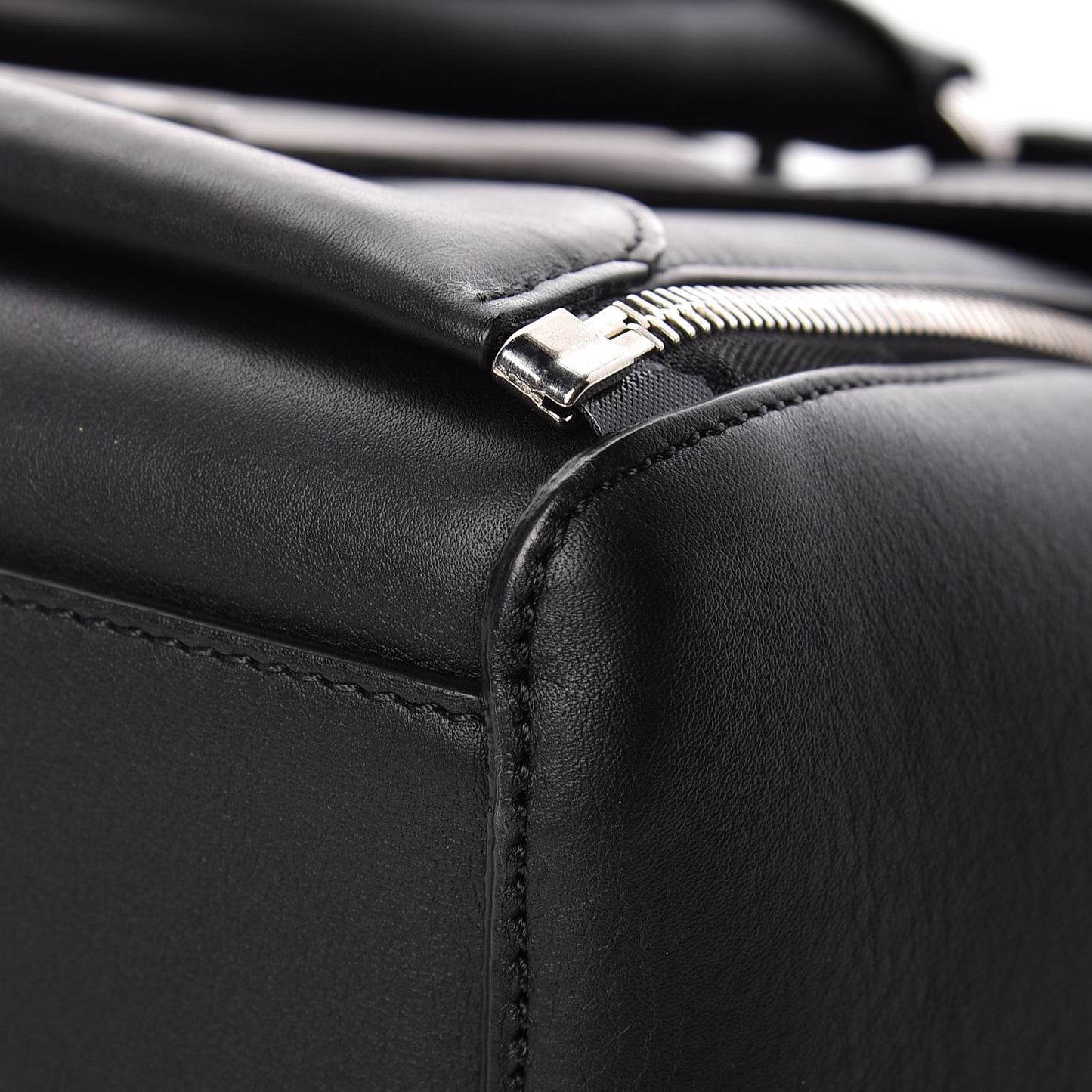 Silky Calf Small Willow Tote Black