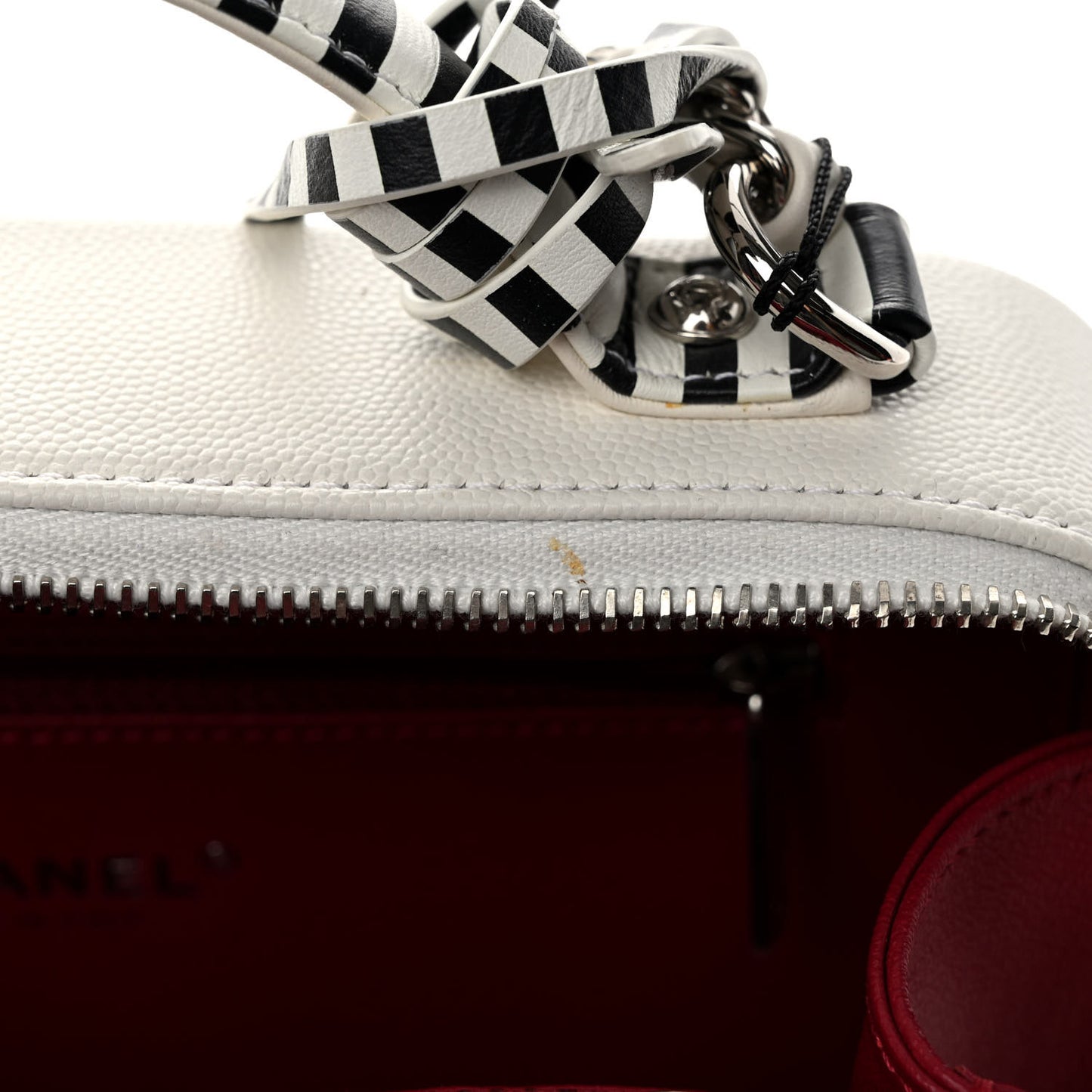 Caviar Quilted Striped Medium CC Filigree Vanity Case White Black