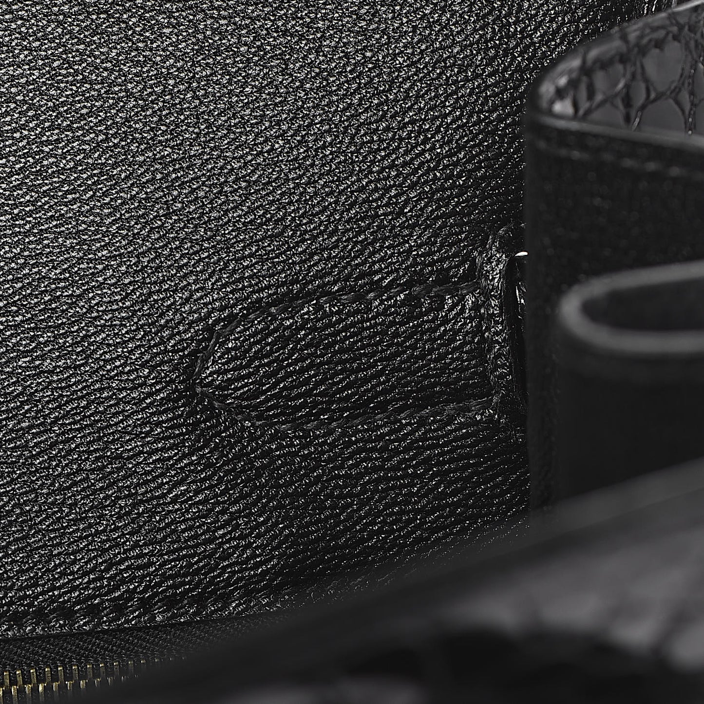 Shiny Porosus Crocodile Birkin 35 Black