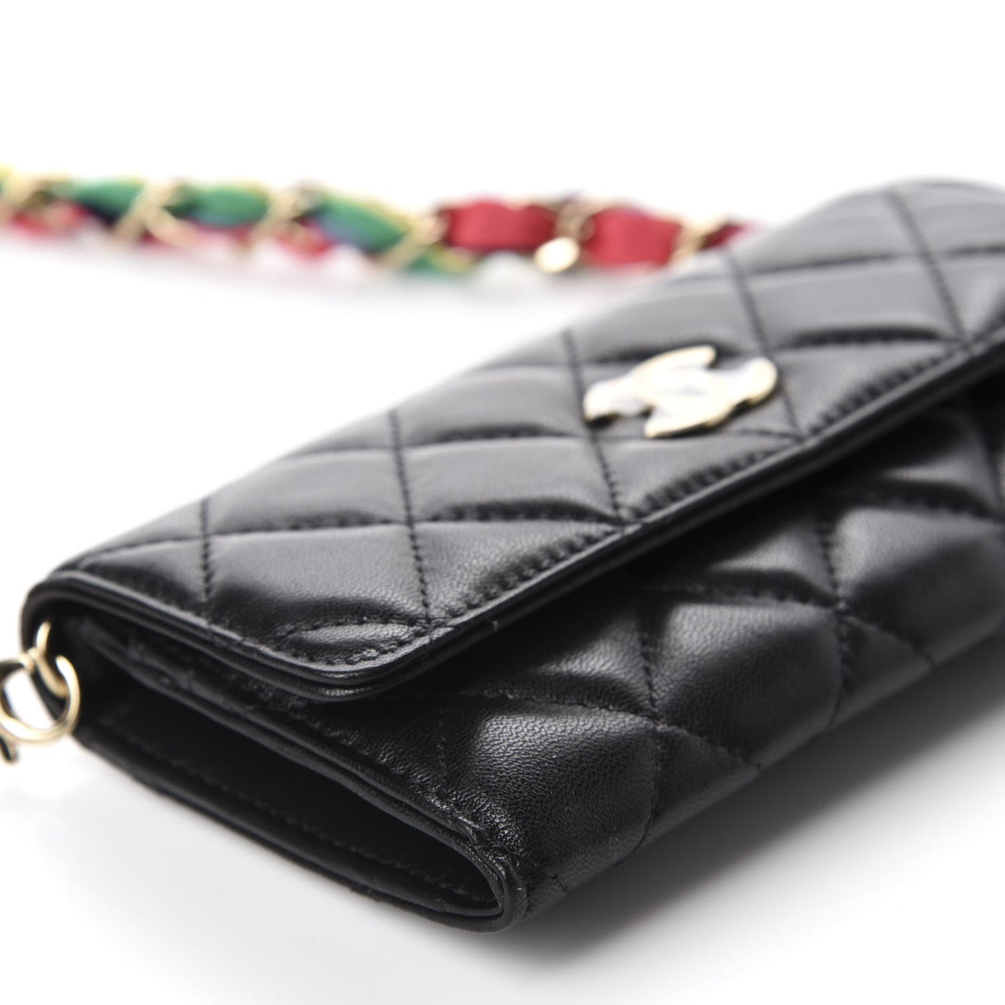 Shiny Lambskin Ribbon Quilted Clutch With Chain Black