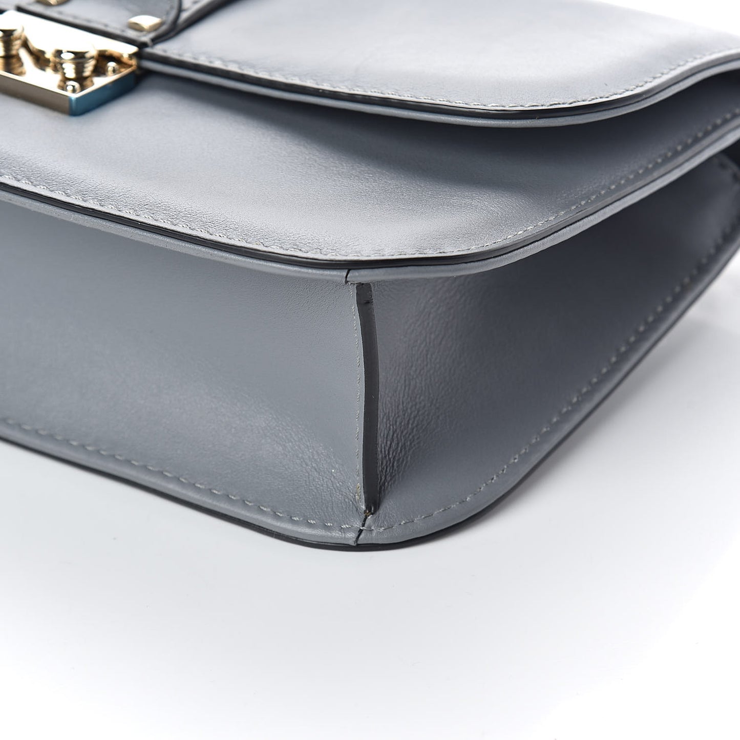 Vitello Medium Glam Lock Rockstud Flap Light Stone