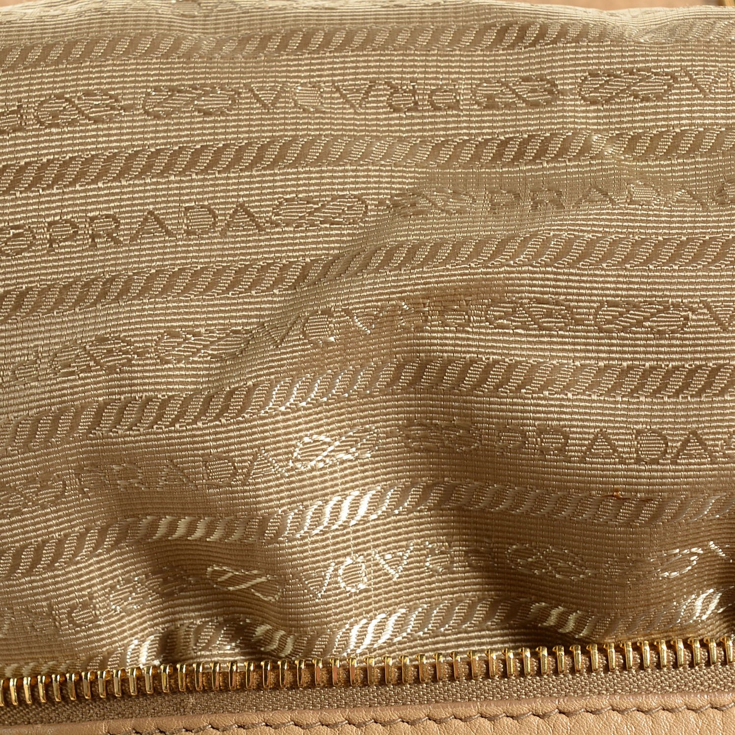 Prada Vitello Daino Double Zip Hobo Sabbia 9 of 9