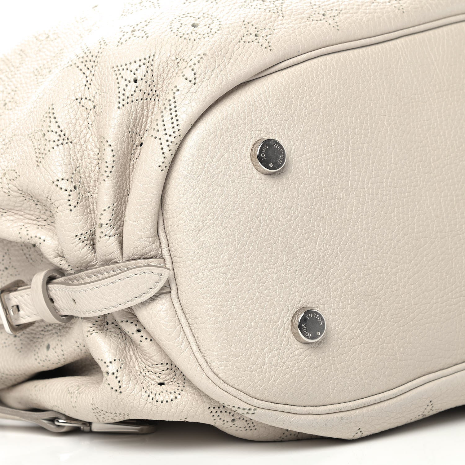 Louis Vuitton Mahina L Ivory 6 of 16