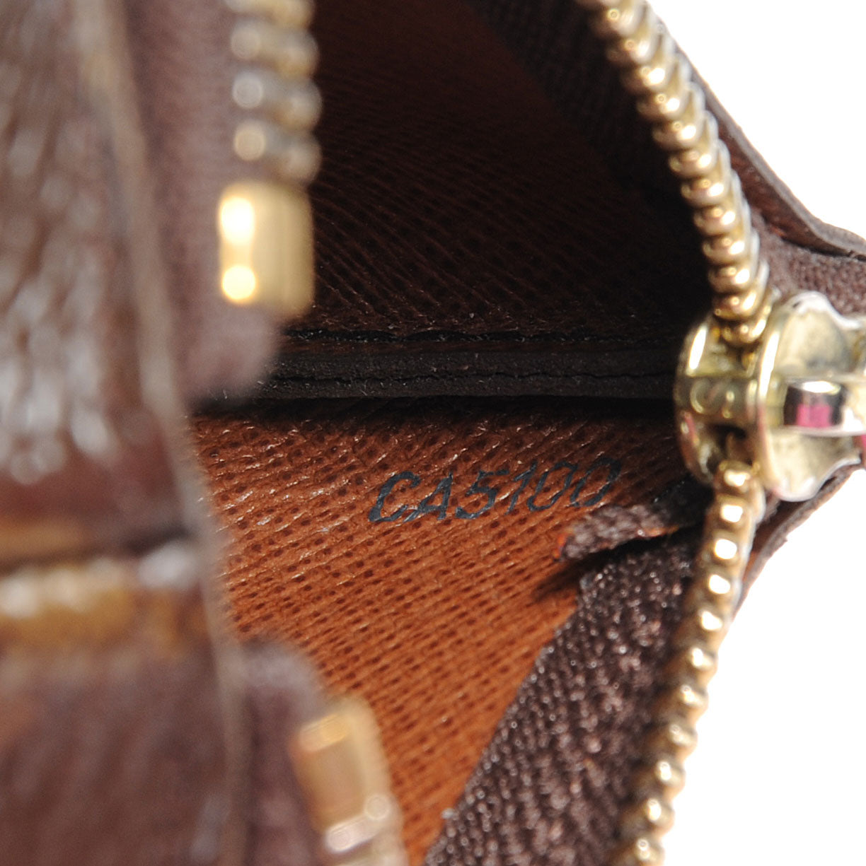 Louis Vuitton Monogram Key Pouch 8 of 8