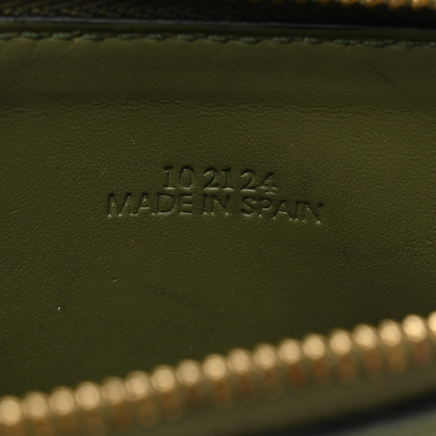 Loewe Calfskin Embossed Repeat Coin Card Holder Avocado Green 7 of 8