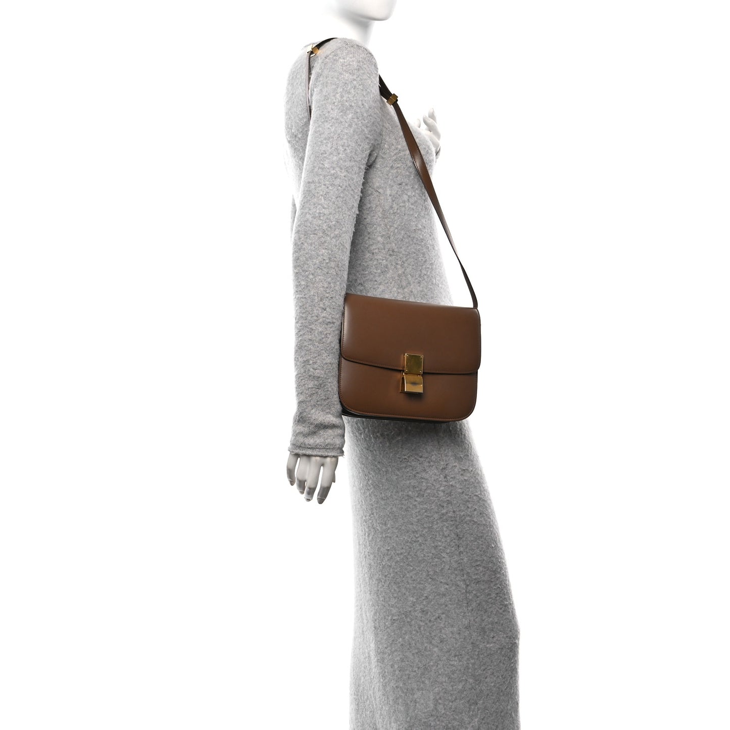 Smooth Calfskin Medium Classic Box Flap Bag Light Camel