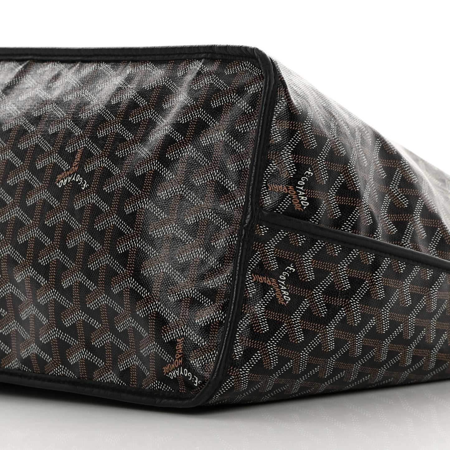 Goyardine Reversible Anjou GM Black