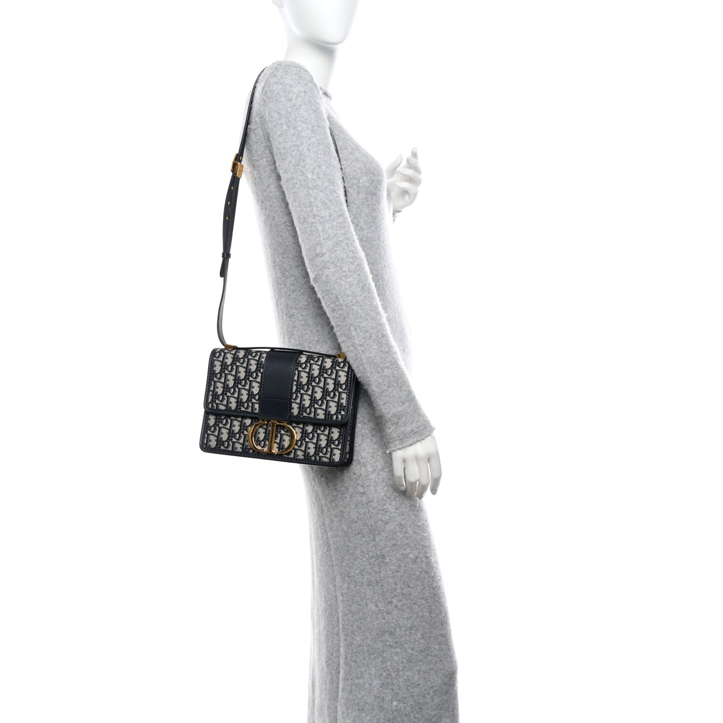 Oblique 30 Montaigne Flap Bag Blue