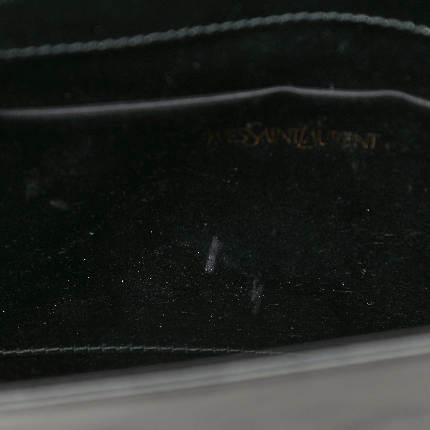 Saint Laurent Textured Patent Monogram Large Belle De Jour Clutch Black 10 of 13