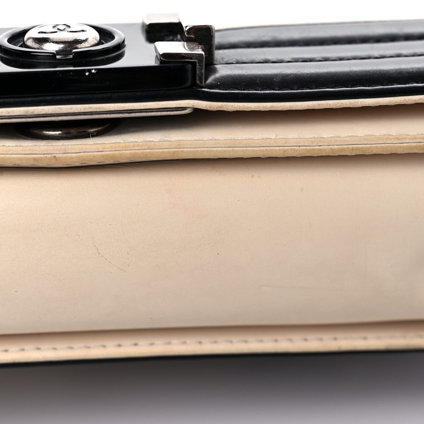 Glazed Calfskin Medium Boy Flap White Black