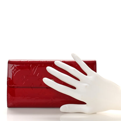 Louis Vuitton Vernis Sarah Wallet Pomme D'Amour 2 of 8