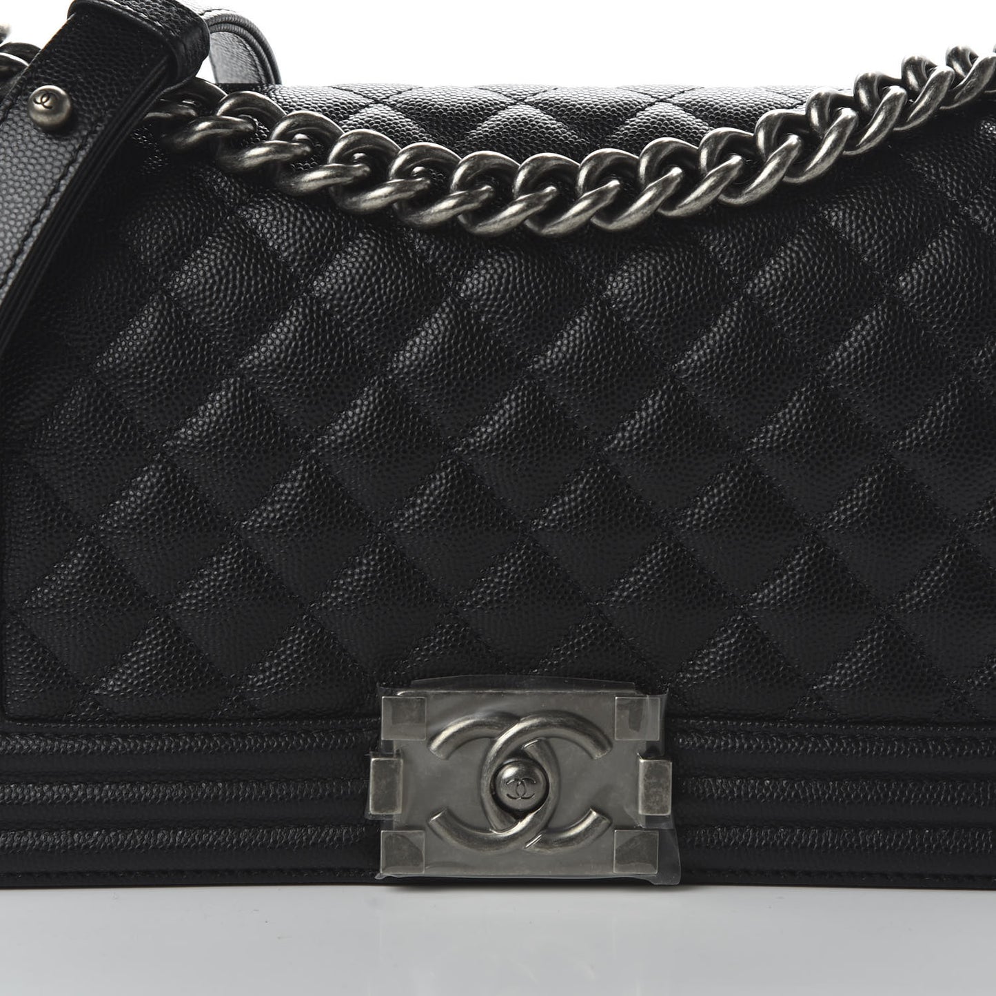 Caviar Quilted Medium Boy Flap Black