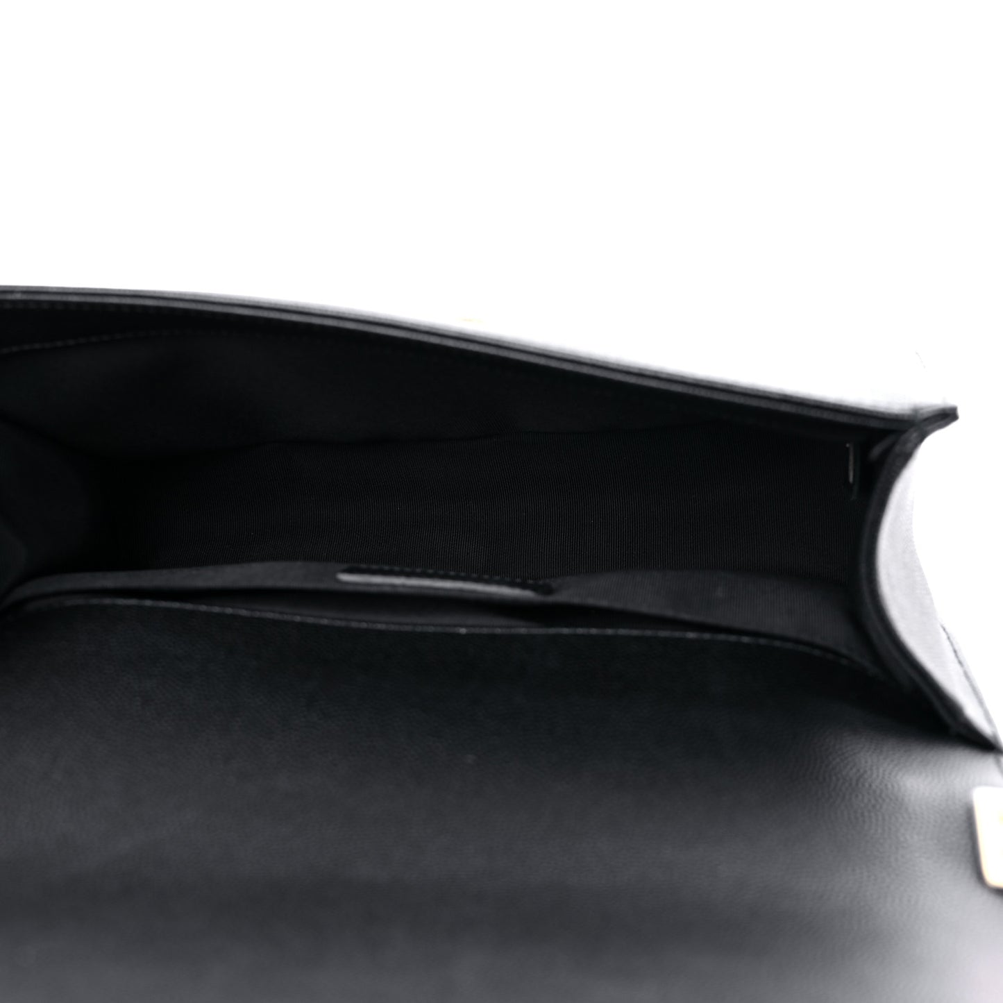 Caviar Quilted Medium Boy Flap Black