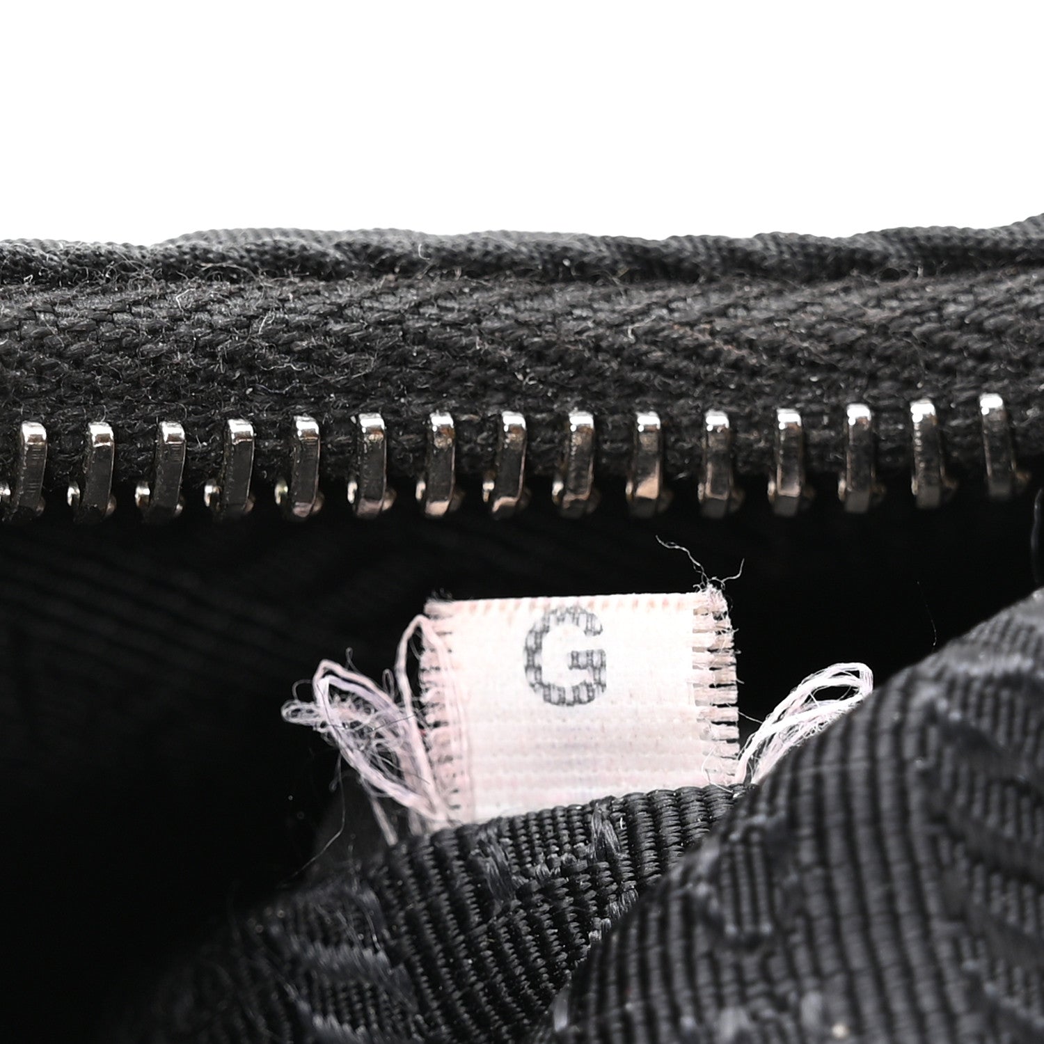 Prada Nylon Re-Edition 2005 Shoulder Bag Black 9 of 12