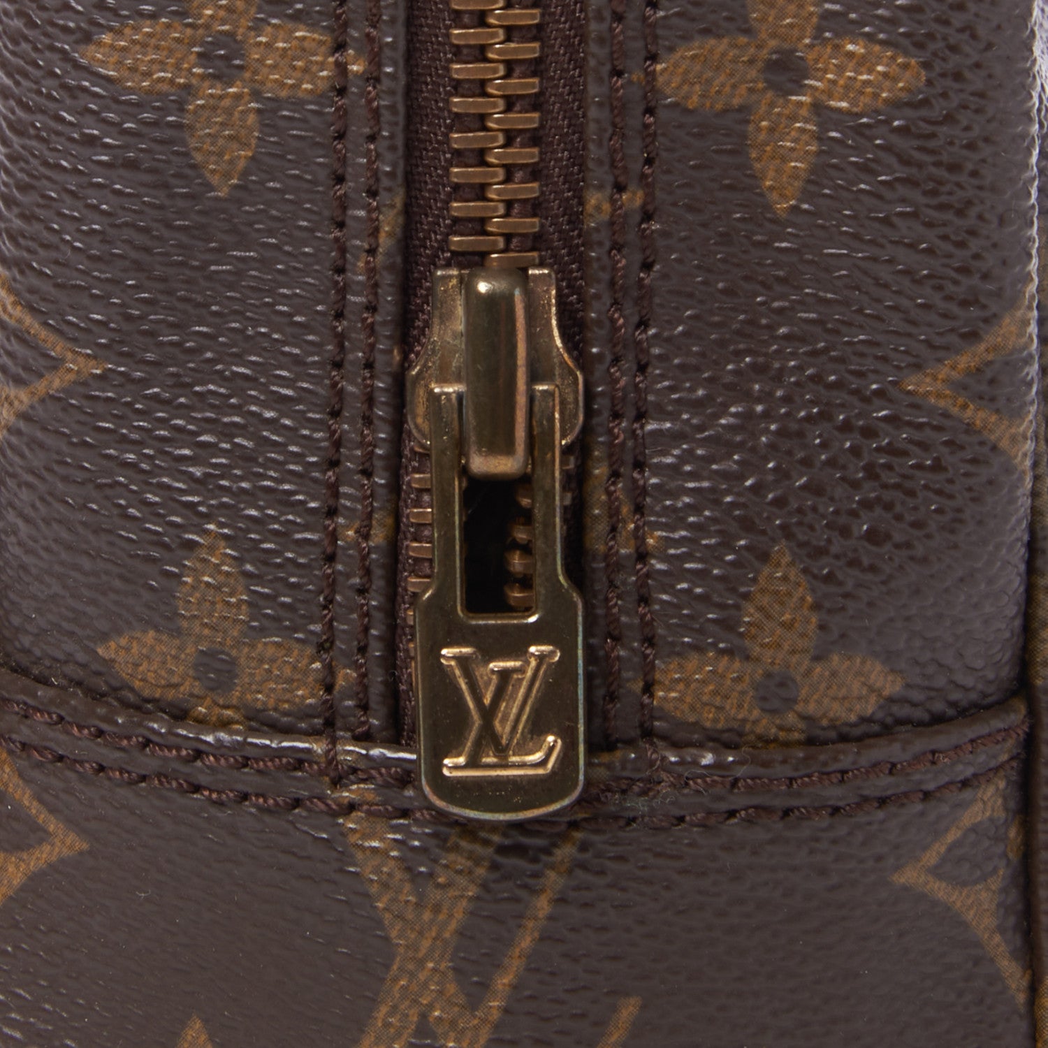 Louis Vuitton Monogram Trousse Toilette 28 7 of 8